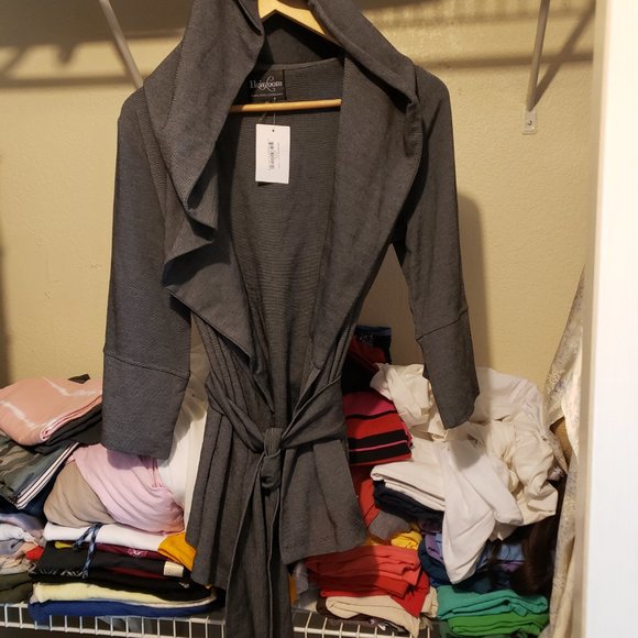 Grey Blazer Jacket with Tie-Waist and Hood- Unique Style - Picture 2 of 7